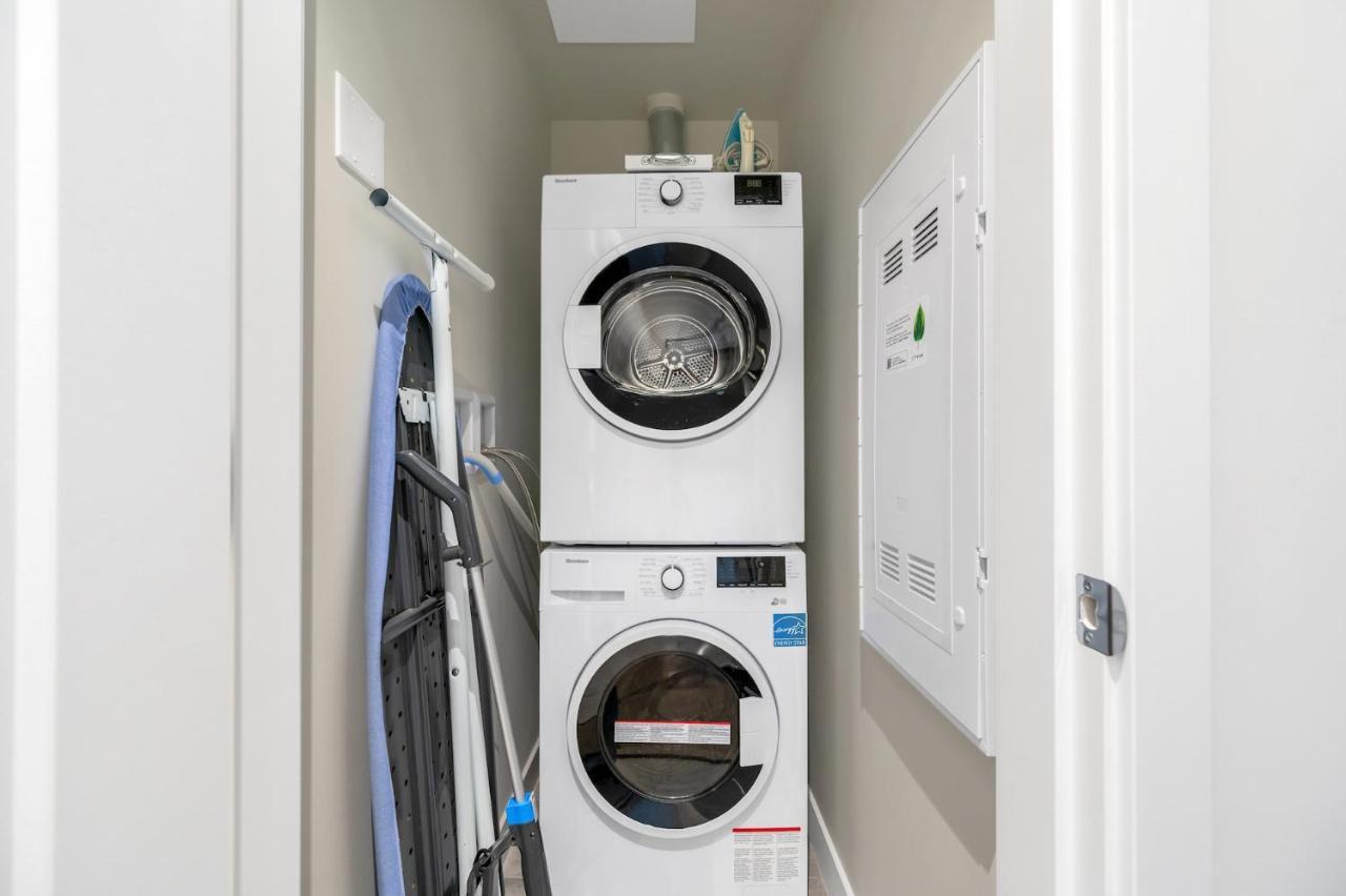 Modern Comfort At Ubc: 1Br Condo Near Campus Βανκούβερ Εξωτερικό φωτογραφία